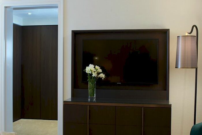 2 Bedroom Flat To Rent In Ashburnham Gardens, London, SW7