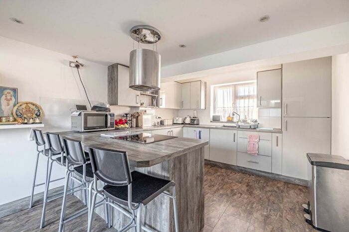 3 Bedroom End Of Terrace House For Sale In Layters Close, Chalfont St Peter, SL9