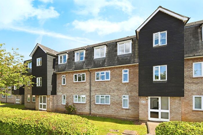 1 Bedroom Flat For Sale In Menzies Avenue, Basildon, SS15