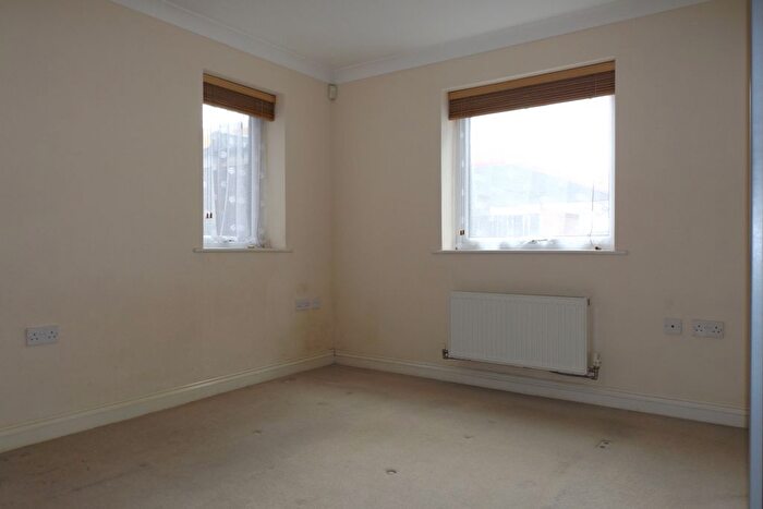 2 Bedroom Flat To Rent In Hammond Court, Southampton, SO16