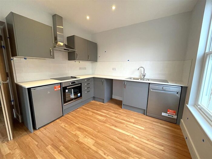 1 Bedroom Flat To Rent In Weston Road, Southend-On-Sea, SS1