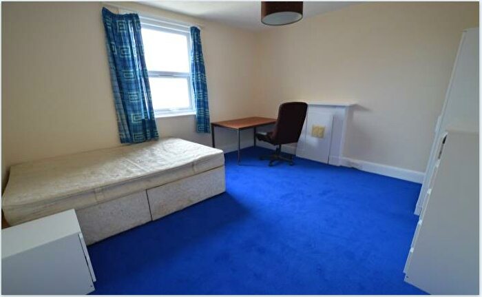 5 Bedroom Private Hall To Rent In Nightingale Road, Southsea, PO5