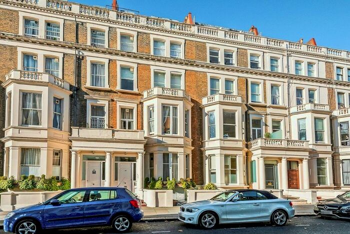 2 Bedroom Flat To Rent In Penywern Road, London, SW5