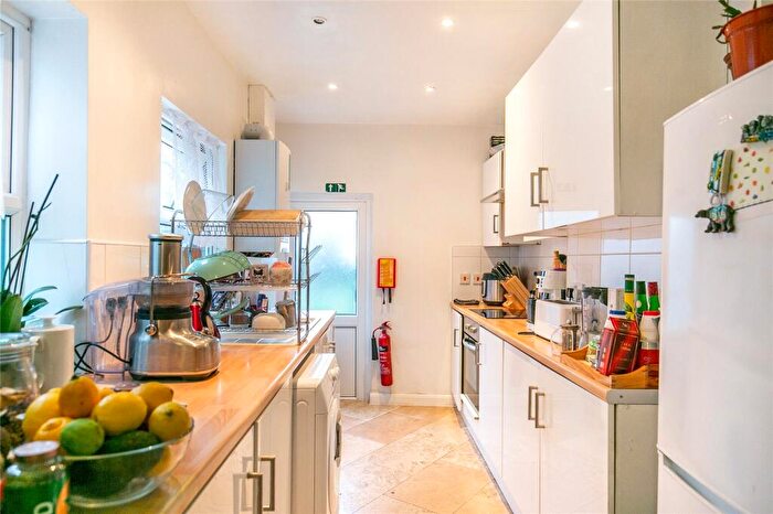 3 Bedroom Semi-Detached House To Rent In Stanhope Road, North Finchley, London, N12