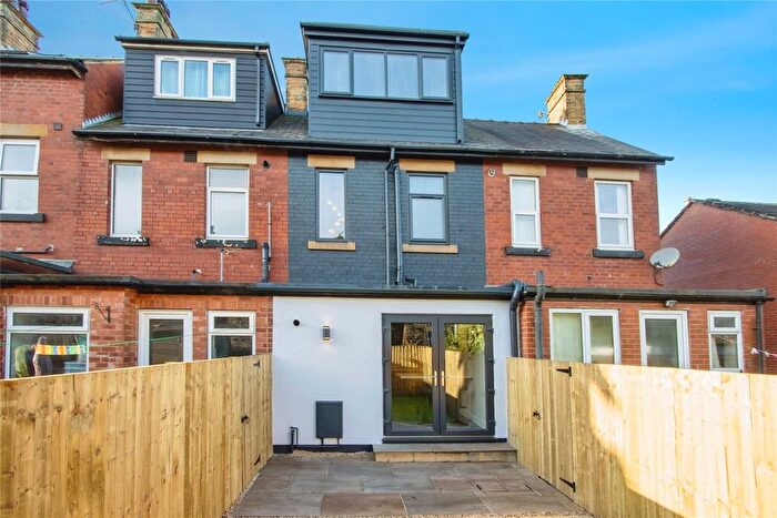 2 Bedroom Terraced House For Sale In Beech Street, Tingley, Wakefield, West Yorkshire, WF3