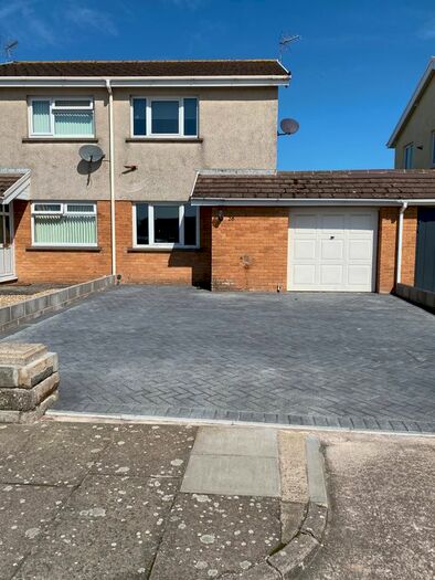 2 Bedroom Semi-Detached House To Rent In Anglesey Way, Porthcawl, CF36