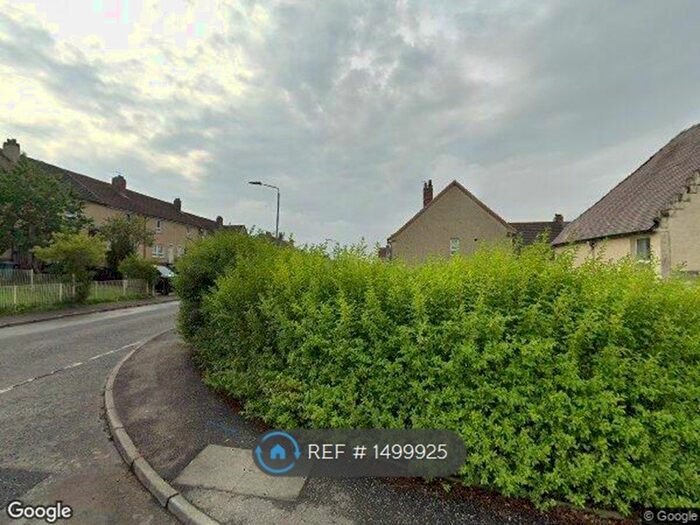 3 Bedroom End Of Terrace House To Rent In Hawthorn Drive, Airdrie, ML6