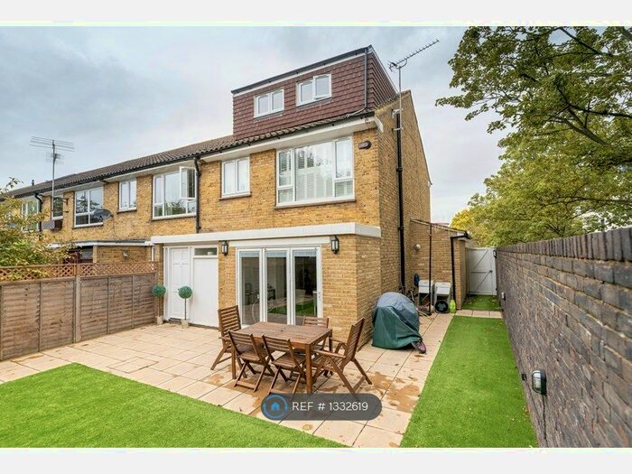 4 Bedroom End Of Terrace House To Rent In Chartfield Square, London, SW15