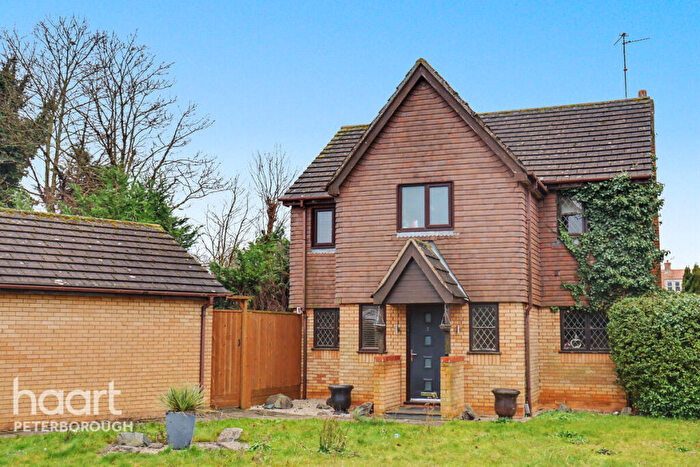 4 Bedroom Detached House For Sale In College Park, Peterborough, PE1