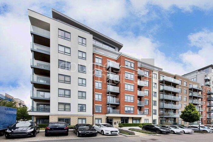 4 Bedroom Flat To Rent In East Drive, London, NW9