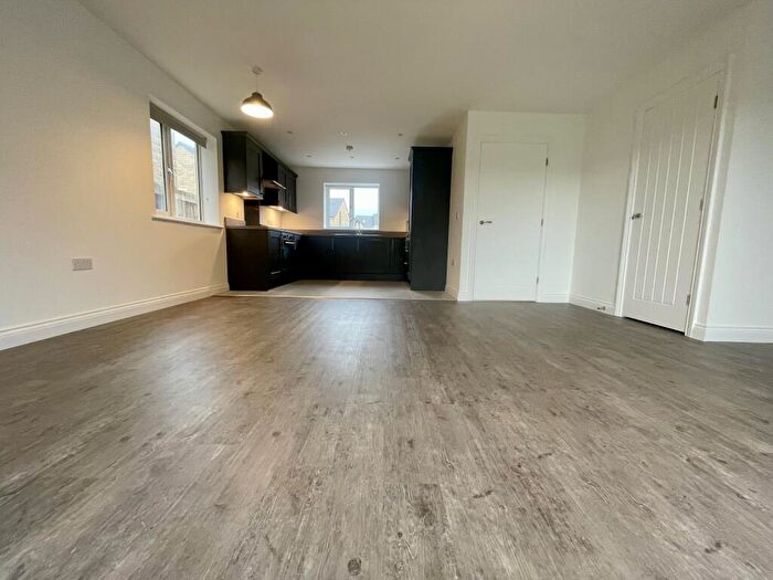 3 Bedroom House To Rent In Saddle Close, BD2
