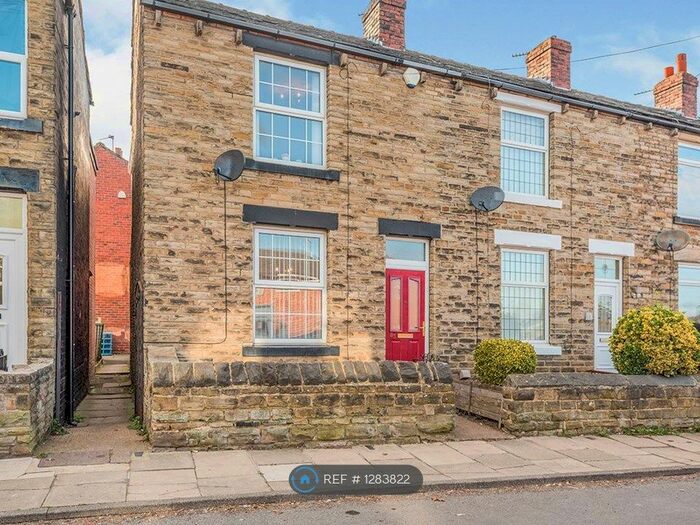 2 Bedroom End Of Terrace House To Rent In South Parade, Ossett WF5