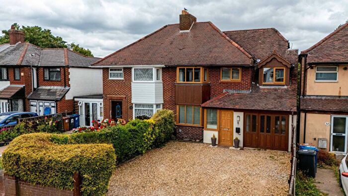 4 Bedroom Semi-detached House For Sale In Bridge Cross Road, Burntwood, WS7