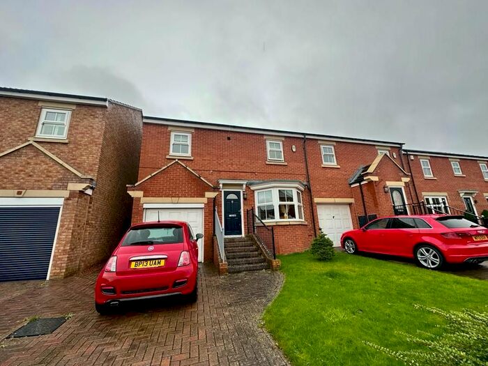 4 Bedroom Semi-Detached House To Rent In Elmfield, Hetton-Le-Hole, Houghton Le Spring, DH5