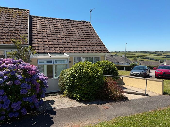 1 Bedroom Bungalow For Sale In Pendeen Park, Helston, TR13