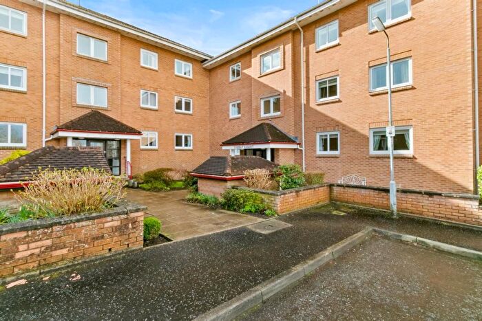 2 Bedroom Flat For Sale In Golf Court, Netherlee, G44