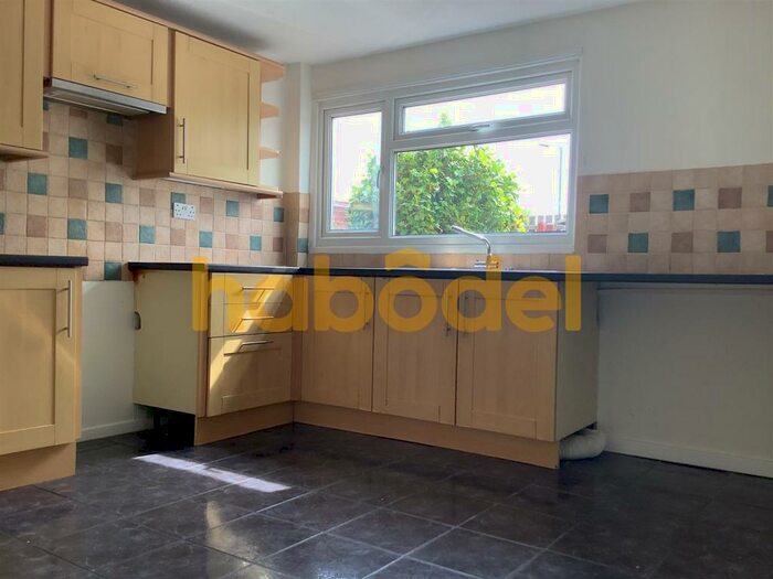 3 Bedroom Terraced House To Rent In Apollo Walk, Hull, HU8