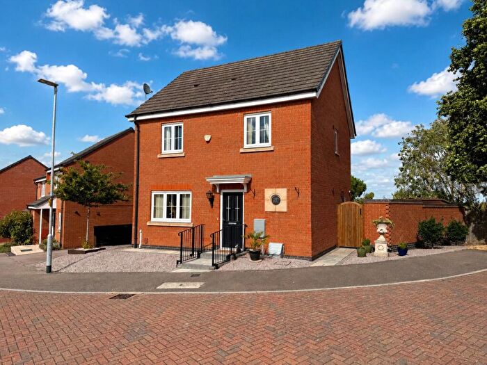 3 Bedroom Detached House For Sale In Crowson Close, Shepshed, Loughborough, LE12