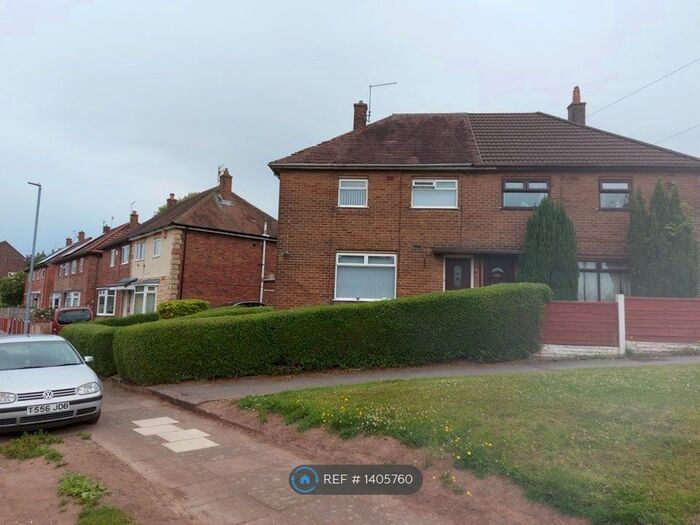 3 Bedroom Semi-Detached House To Rent In Pinfold Avenue, Stoke On Trent, ST6