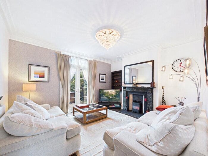 2 Bedroom Terraced House To Rent In Sandon Street, Nottingham, Nottinghamshire, NG7