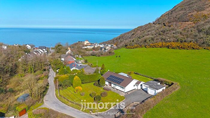 3 Bedroom Detached House For Sale In Tresaith, Cardigan, SA43