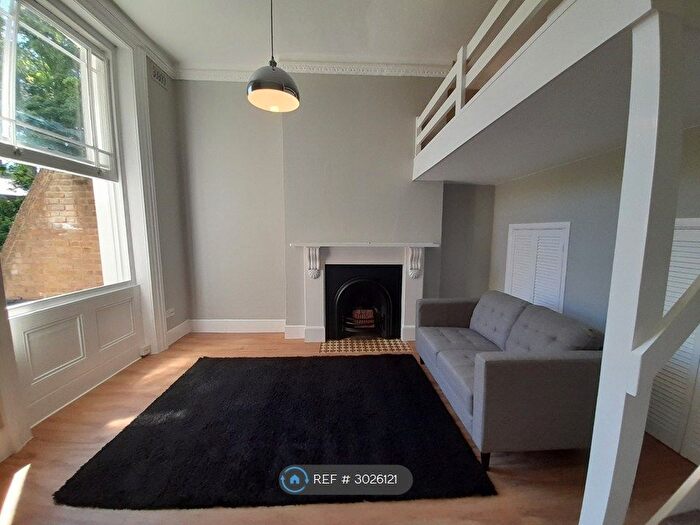 1 Bedroom Flat To Rent In Hammersmith Grove, London, W6