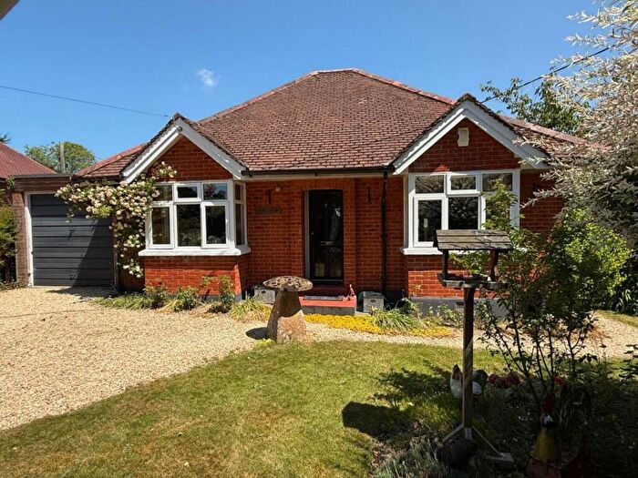 3 Bedroom Detached Bungalow For Sale In White Way, Pitton, Salisbury, SP5