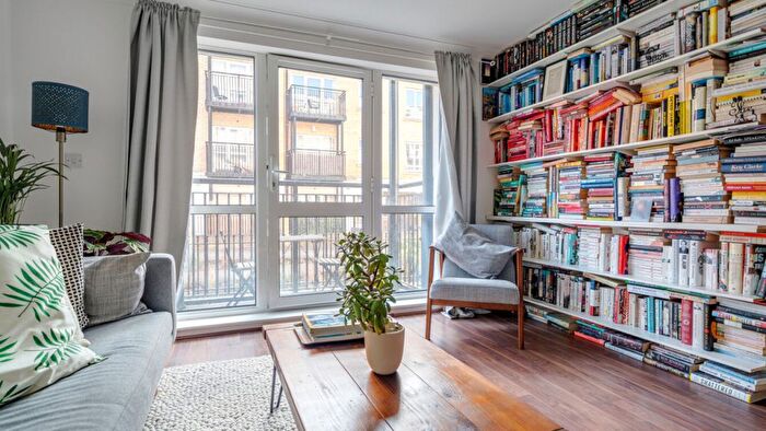 1 Bedroom Flat For Sale In Candle St, London, E1