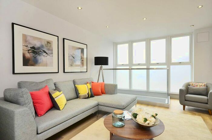 3 Bedroom Terraced House To Rent In Oxford Road, Putney, London, SW15