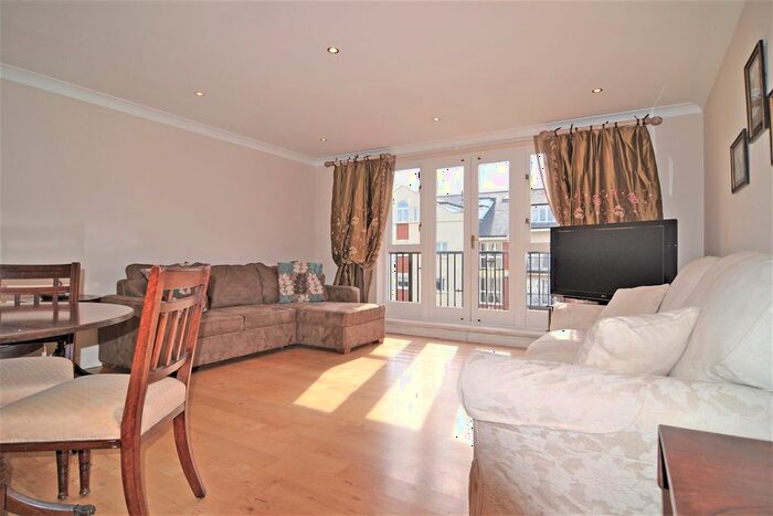 2 Bedroom Flat To Rent In Nicholas Court, Corney Reach Way, W4