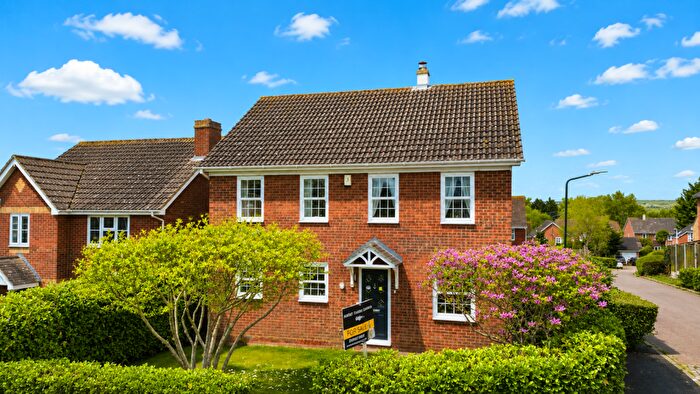 4 Bedroom Detached House For Sale In Merryfields, Strood, Rochester, ME2