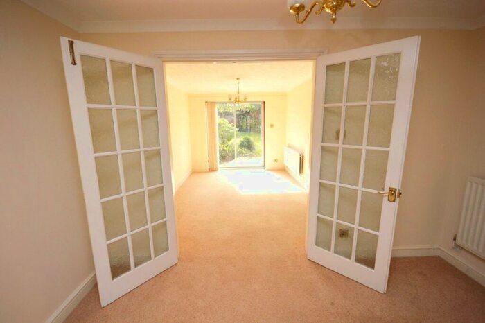 4 Bedroom Detached House For Sale In Steeple Drive, Alphington, Exeter, Devon, EX2