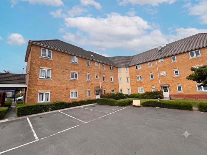 2 Bedroom Apartment For Sale In Morgan Close, Luton, Bedfordshire, LU4