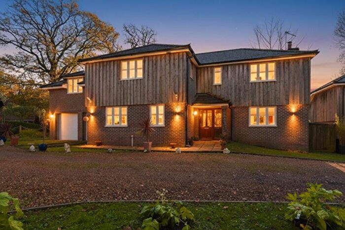 5 Bedroom Detached House For Sale In Queens Road, Waterlooville, PO7