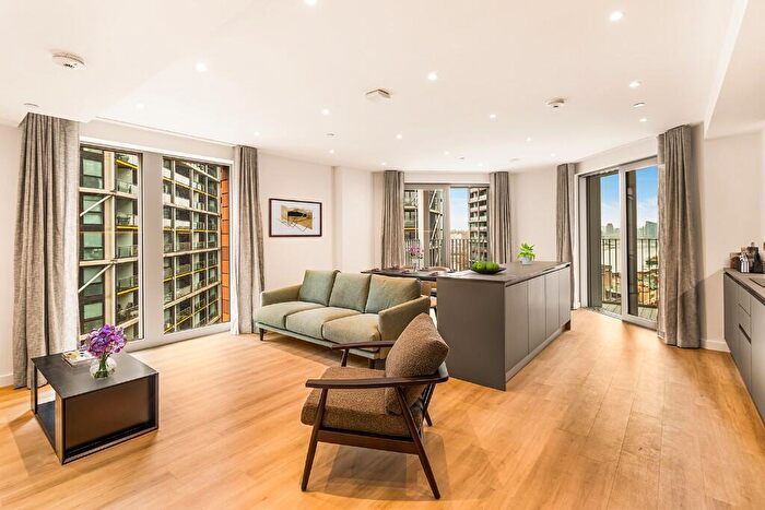 3 Bedroom Apartment To Rent In Nine Elms Lane, London, SW11