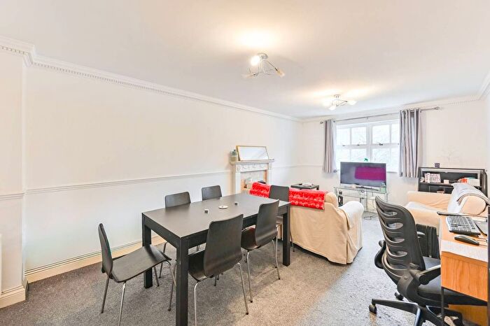 2 Bedroom Flat For Sale In Bakery Close, Oval, London, SW9