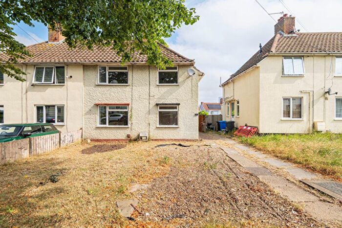 3 Bedroom Semi-Detached House For Sale In Minden Road, Lowestoft, NR32