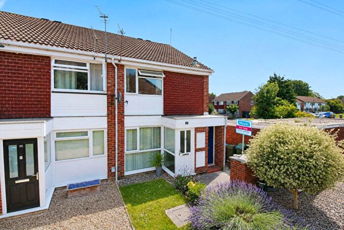 1 Bedroom Maisonette For Sale In Upper Abbotts Hill, Aylesbury, HP19