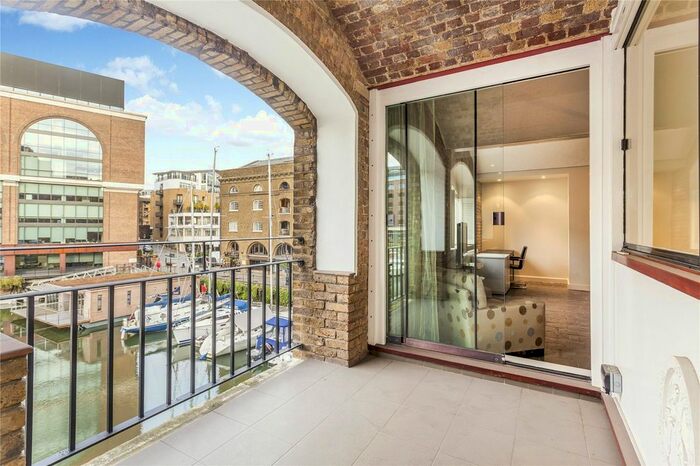 3 Bedroom Flat To Rent In Ivory House, East Smithfield, E1W