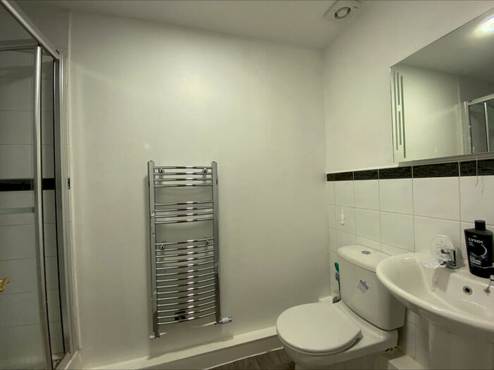 4 Bedroom House To Rent In Whimberry Way, Withington, M20