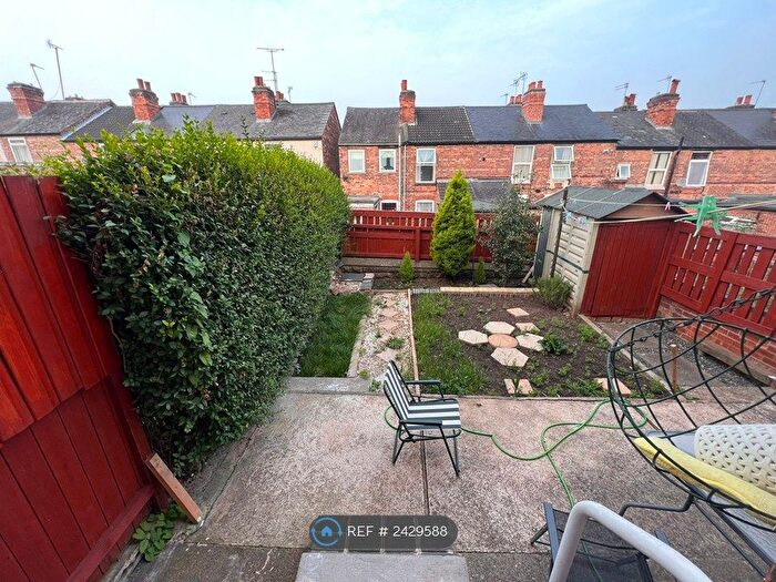 3 Bedroom Semi-Detached House To Rent In Shrewsbury Road, Nottingham, NG2
