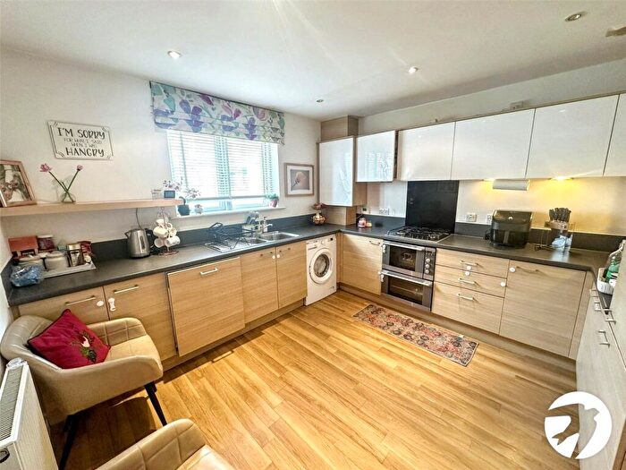3 Bedroom Terraced House For Sale In Dunlin Drive, St. Marys Island, Chatham, Kent, ME4