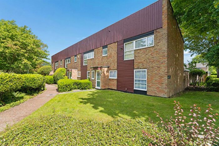 3 Bedroom End Of Terrace House For Sale In Knights Croft, New Ash Green, DA3