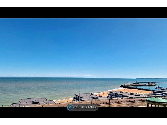 2 Bedroom Flat To Rent In Wellington Crescent, Ramsgate, CT11