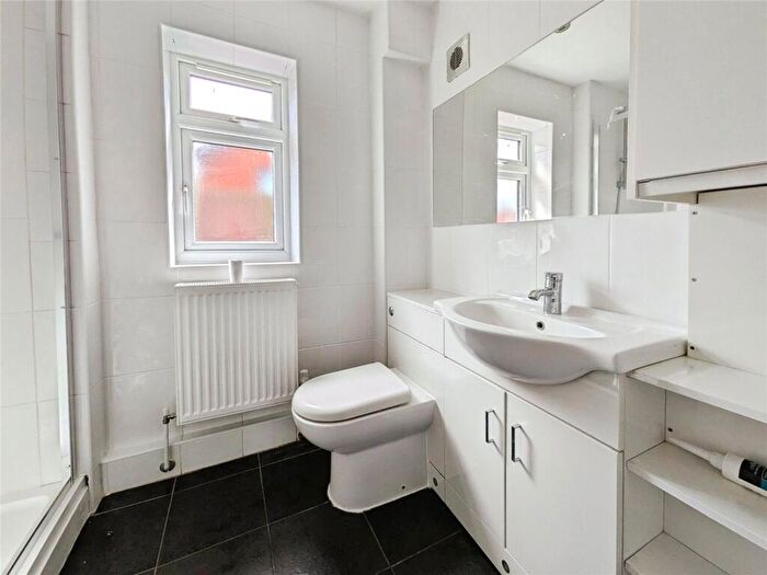2 Bedroom Detached House For Sale In Saddle Brook Park Warden Bay Road, Leysdown-on-Sea, Sheerness, Kent, ME12