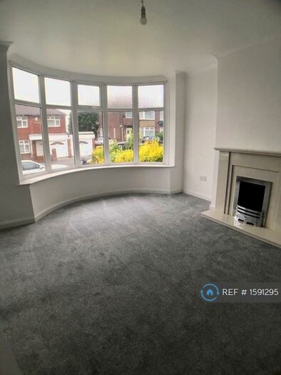 3 Bedroom Semi-Detached House To Rent In Carr Manor Grove, Leeds, LS17