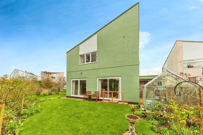 4 Bedroom Link Detached House For Sale In Laurels Close, Habrough, Immingham, Lincolnshire, DN40