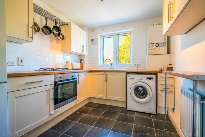 1 Bedroom Flat To Rent In Peckford Place, Brixton, London, SW9