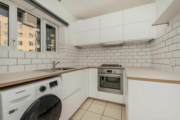 1 Bedroom Flat To Rent In Lochinvar Street, Balham, SW12