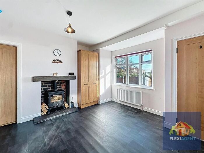 2 Bedroom Semi-Detached Bungalow For Sale In New Lane Pace, Banks, Southport, PR9
